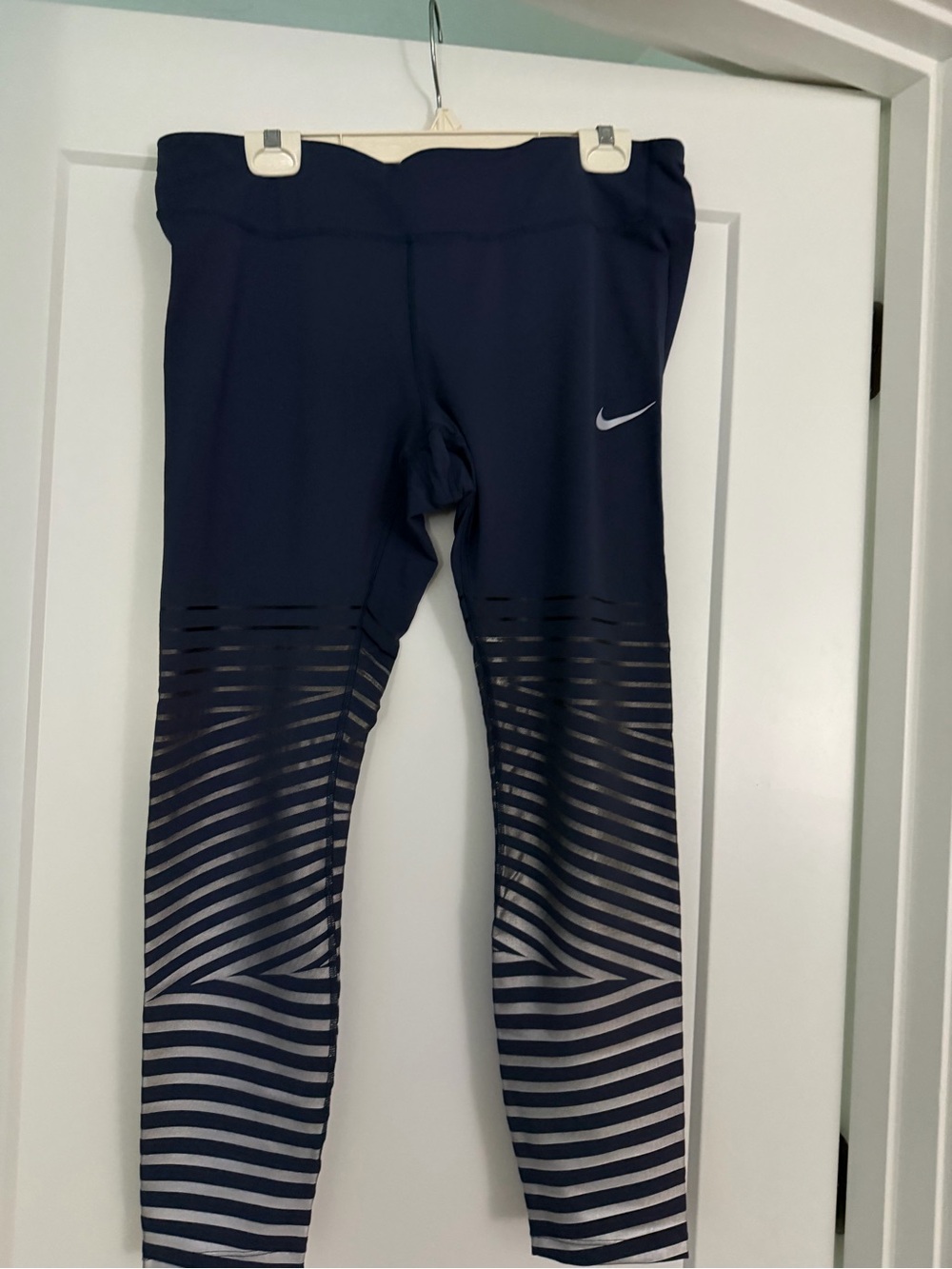 Nike Girls' Navy and Gray Striped Athletic Leggings